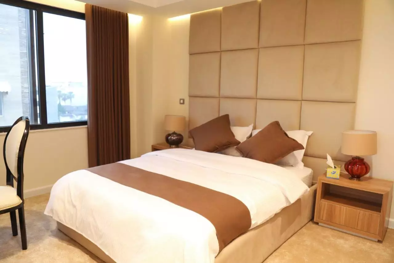 Alibaba https://cdn.alibaba.ir/ostorage/hotel-accommodation-images/680ce81c19aa61e2a799b1e0_رویال سوییت (1).webp